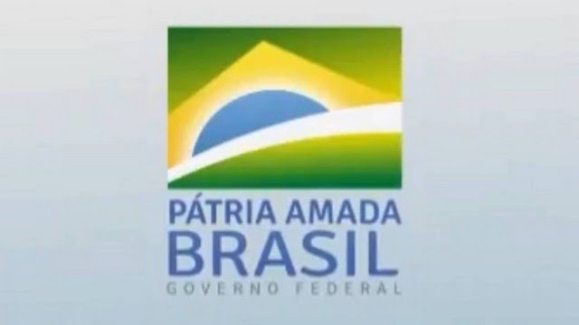 “Pátria amada, Brasil” é o slogan do governo Bolsonaro.