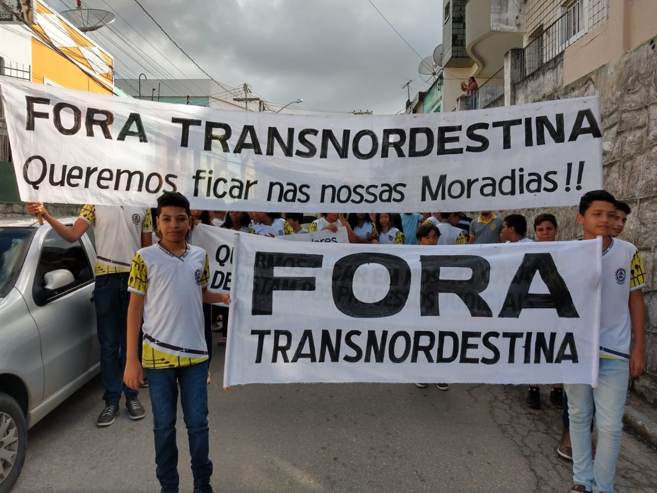Com Protesto contra a Transnordestina, Moradores lutam pra ficar em suas casas em Palmares PE