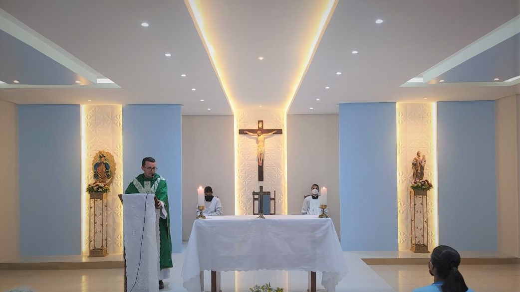 Pe. João Paulo celebra Missa em Ação de Graças pela reforma da Capela de Nossa Senhora de Guadalupe