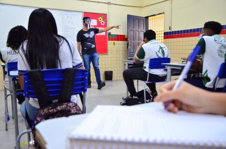 Justiça determina suspensão da volta às aulas presenciais nas escolas estaduais de Pernambuco