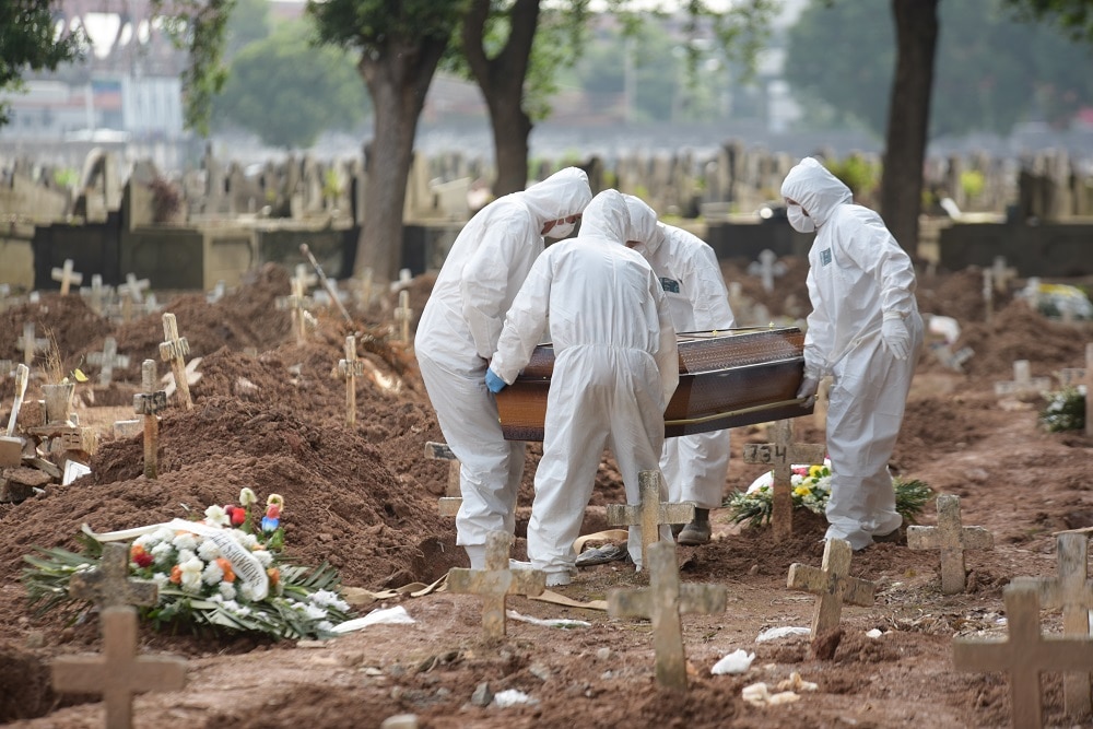 Covid-19: Brasil tem 2.438 mortes nas últimas 24h; total ultrapassa 292 mil