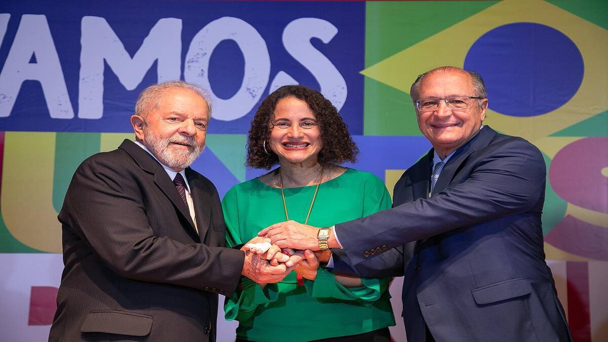 Luciana Santos é indicada pré-candidata a vice-governadora de PE