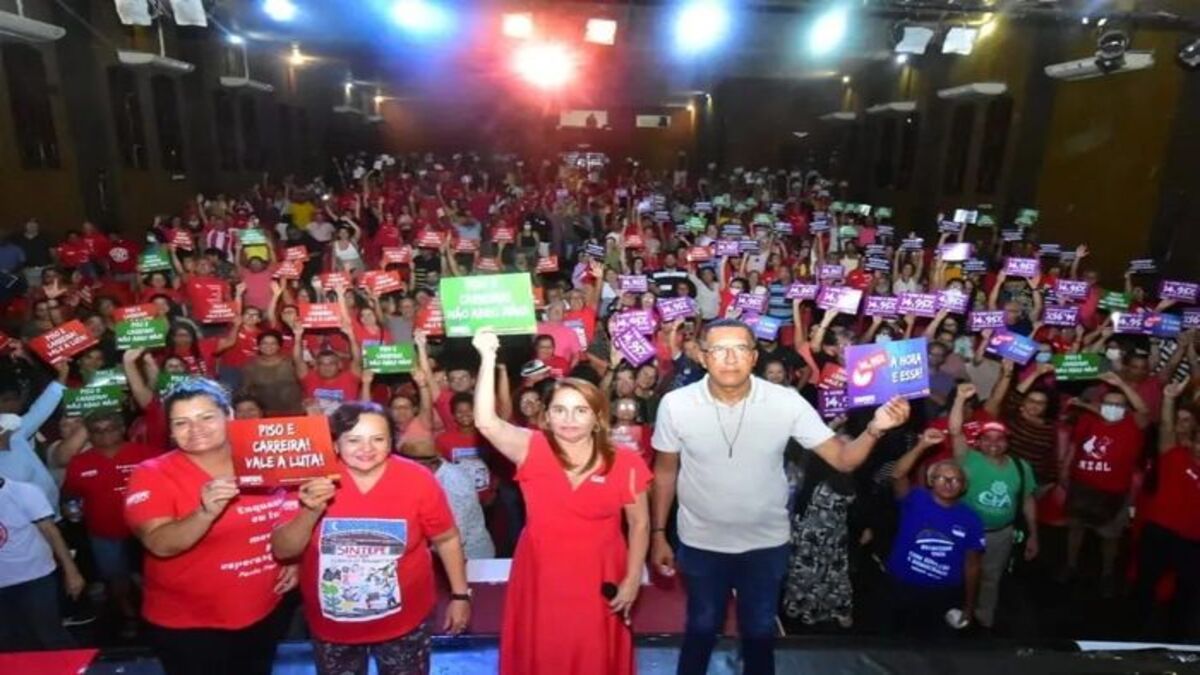 Professores da Rede Estadual fazem paralisação  nesta quinta-feira (20)