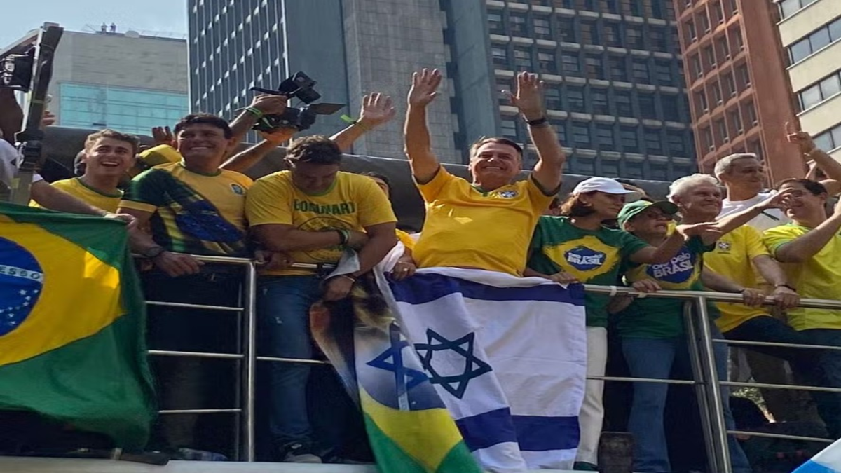 ‘Busco passar uma borracha no passado’: o ato de Bolsonaro na Paulista, teste de força política em meio a investigações